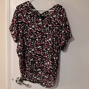 Random patterned vibrant pink colors